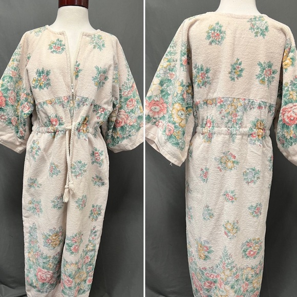 Vintage towel dress, terry cloth, swimsuit cover-up, pool cover up terrycloth - Picture 3 of 5